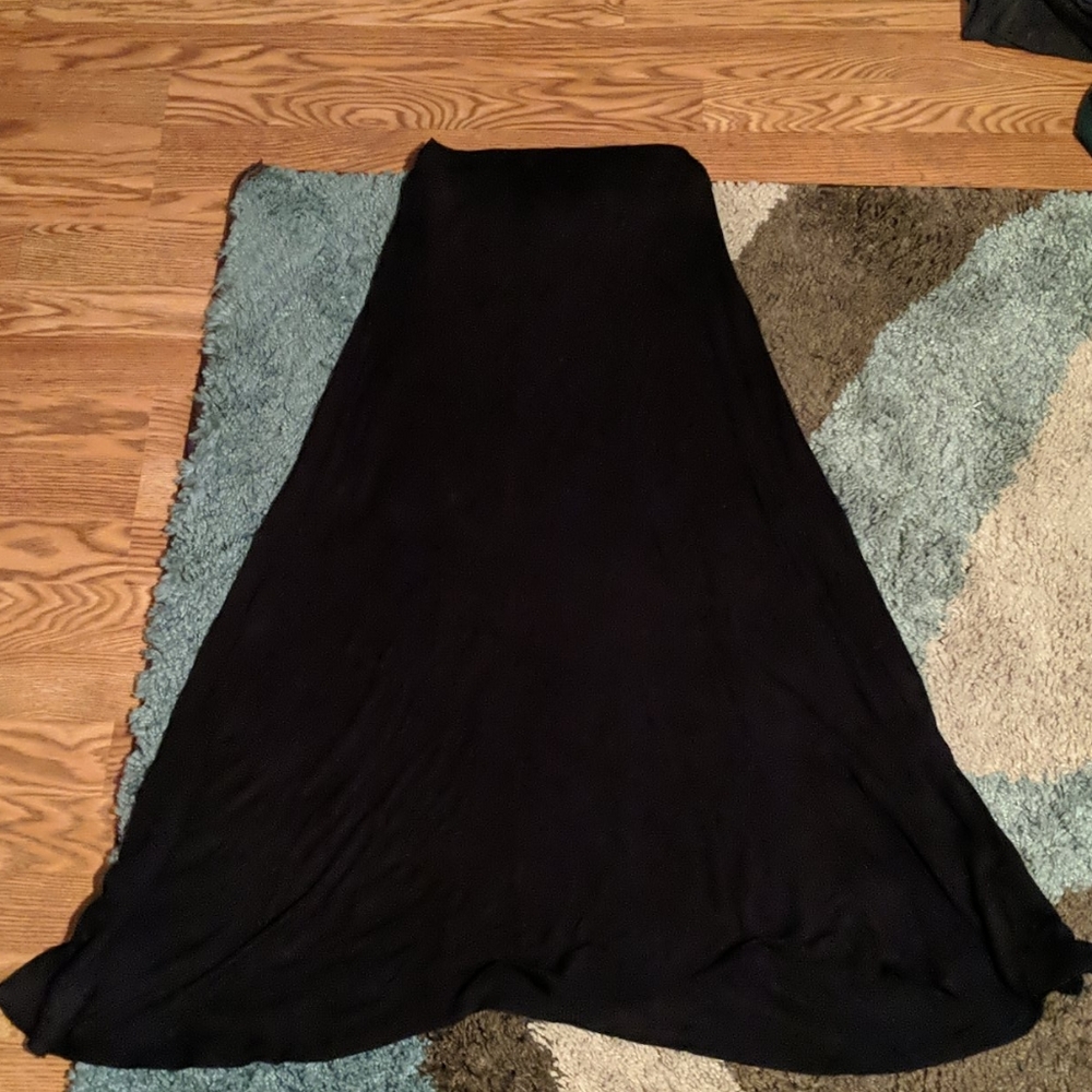 Black Maxi skirt 🌟 2 for $10